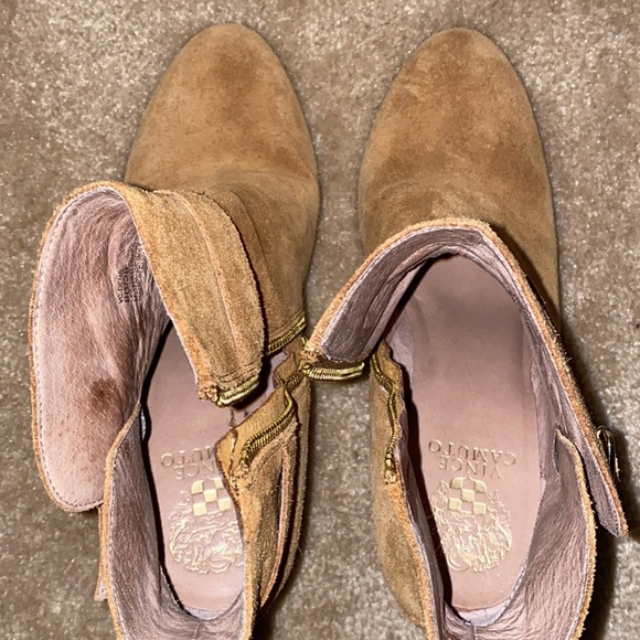 Vince Camuto Wedge Leather Tan Booties - Picture 5 of 6